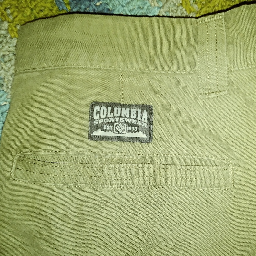Columbia cargo shorts